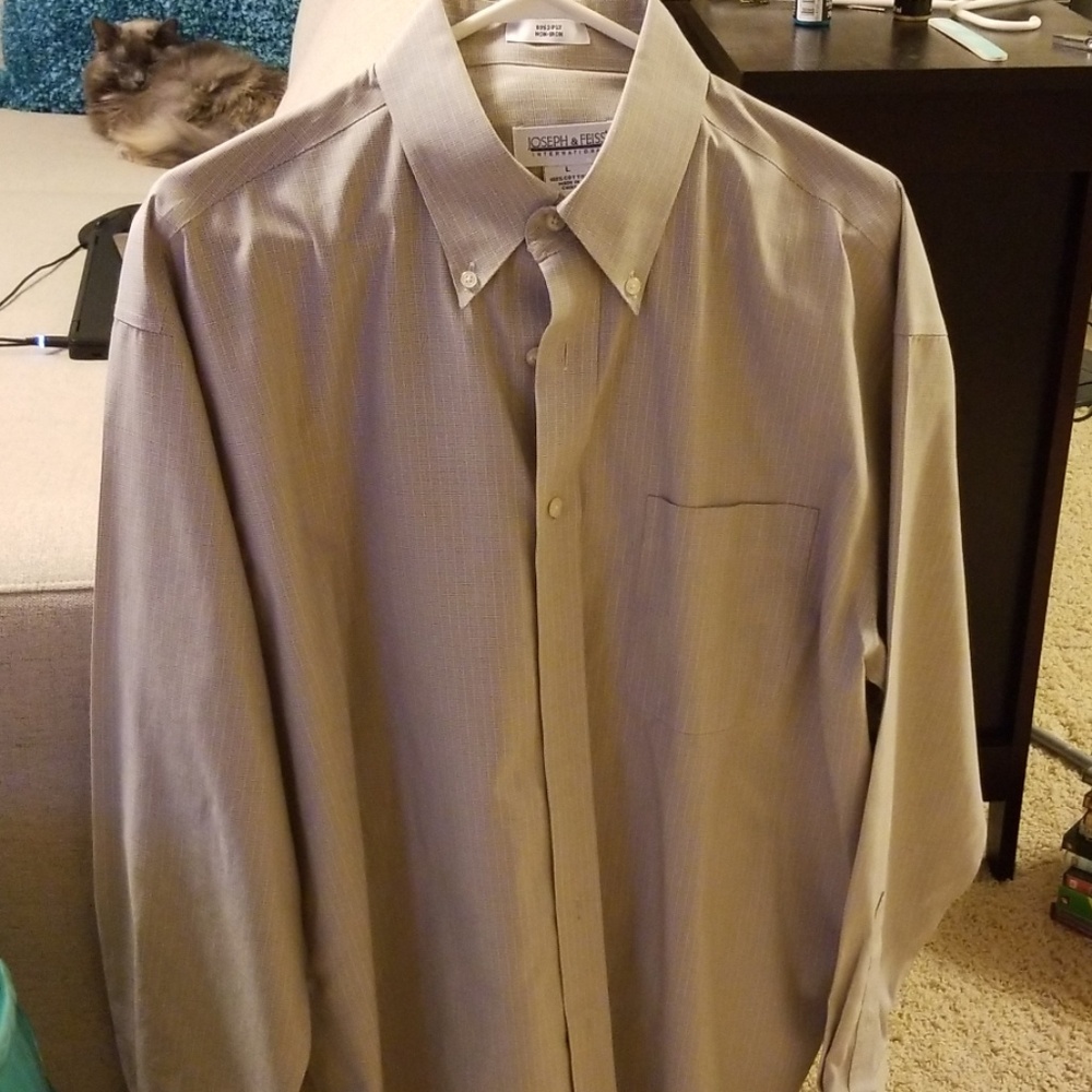 Men's dress shirt